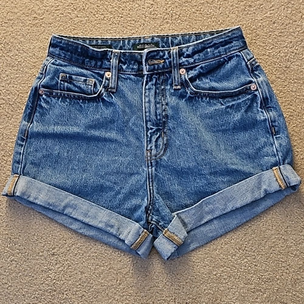 Wild Fable Highest Rise Denim Mom Shorts Medium Wash 00 24R
